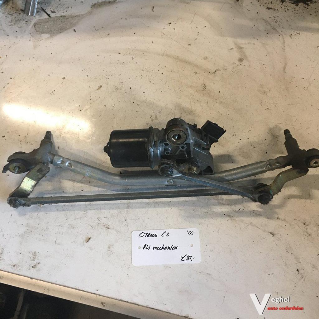 Citroen C3 2005 1.4 8v Ruitenwissermechaniek met motor