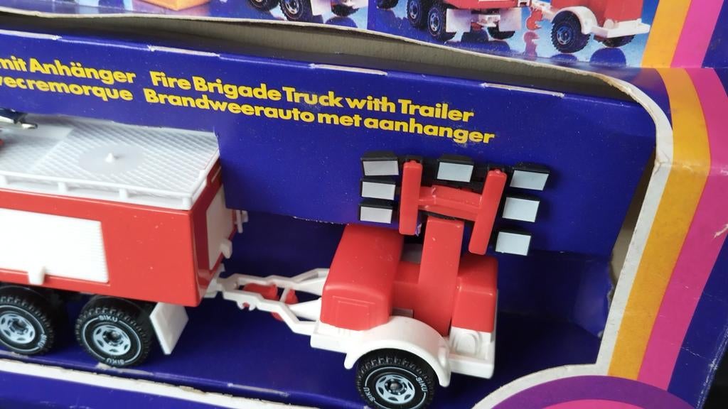 Mercedes Benz Unimog Feuerwehr 1;55 Siku 2913 Pol, Hobby en Vrije tijd, Modelauto's | Overige schalen, Schlittenbacherstrasse 60 Lüdenscheid Germany