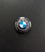 BMW - 25 mm button/speld/pin - blauw/wit, Ophalen of Verzenden, Nieuw, Auto's