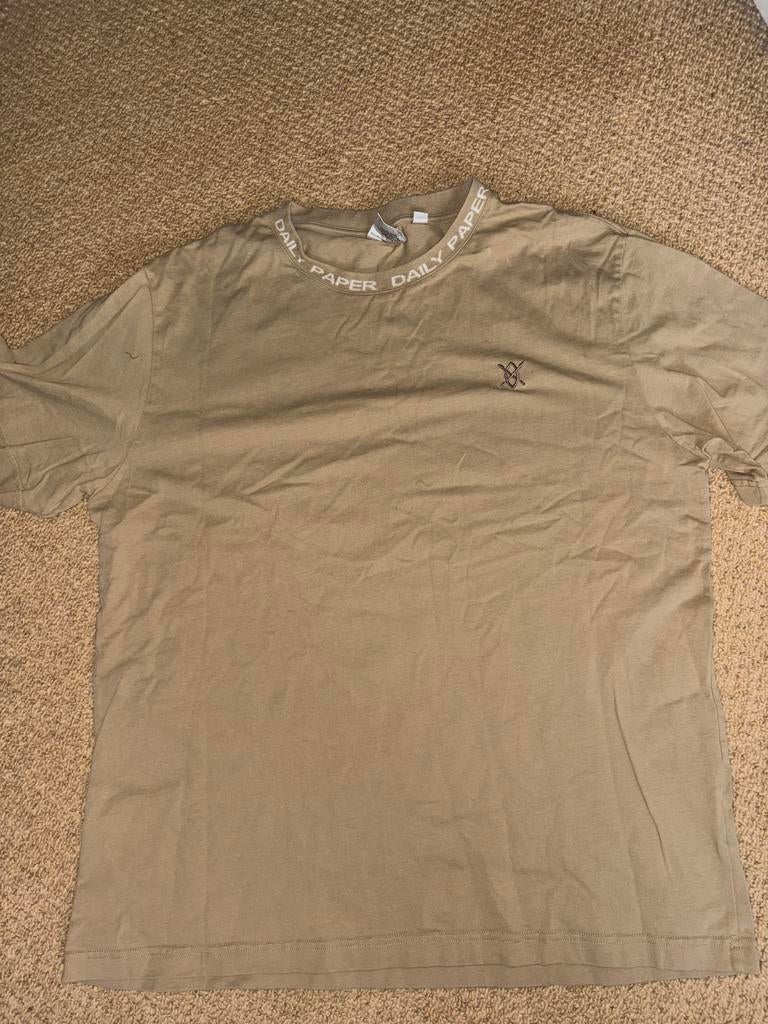 Daily Paper T-shirt zandkleur, Kleding | Heren, T-shirts, Verzenden, Zo goed als nieuw, Maat 56/58 (XL), Beige