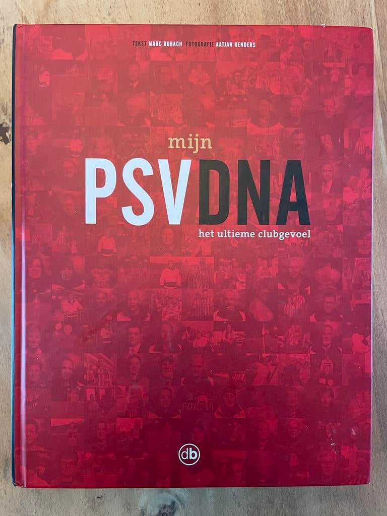 PSV Verzamelaar Boek - Memorabilia en Geschiedenis, Verzamelen, Sportartikelen en Voetbal, Zo goed als nieuw, Boek of Tijdschrift