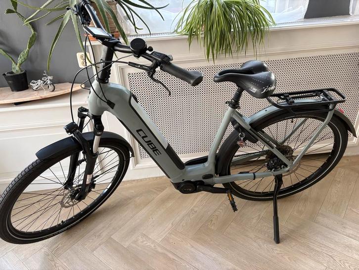 Cube Kathmandu Hybride One E-bike smart, Fietsen en Brommers, Elektrische fietsen, Zo goed als nieuw, Cube, 51 tot 55 cm, 50 km per accu of meer