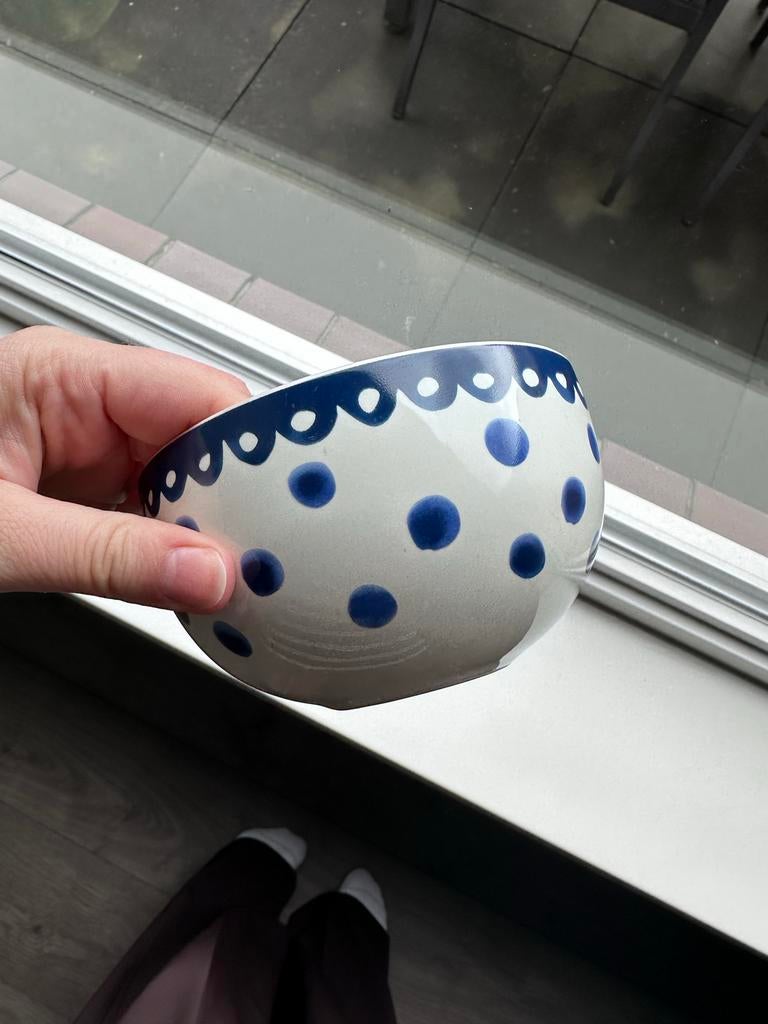 2 schaaltjes met blauwe stippen, Ophalen, Gebruikt, Overige stijlen, Schaal of Schalen
