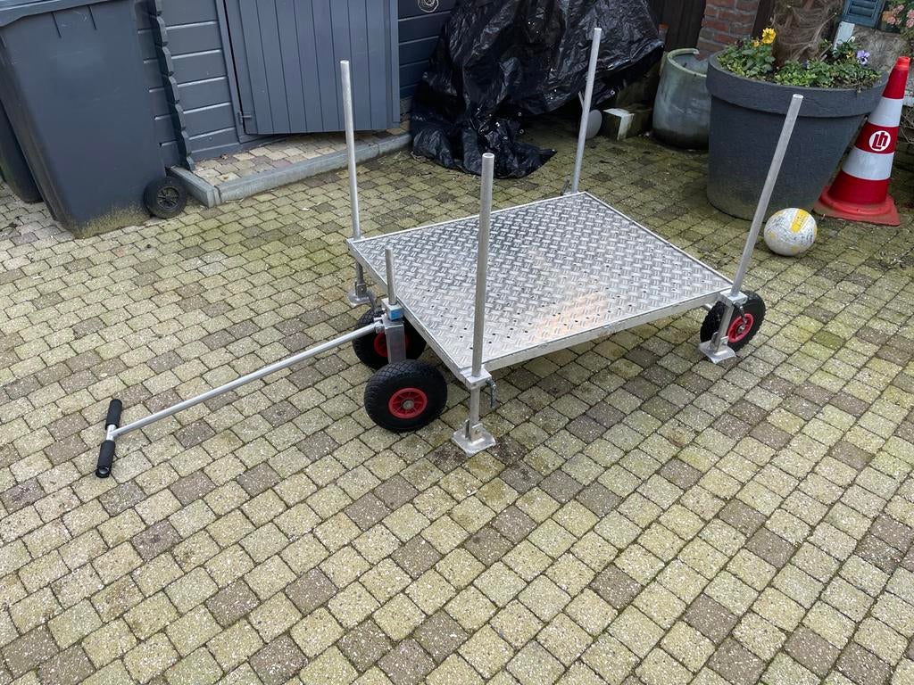 Plateau met transportsysteem, Watersport en Boten, Hengelsport | Witvissen, Gebruikt, Overige typen, Ophalen