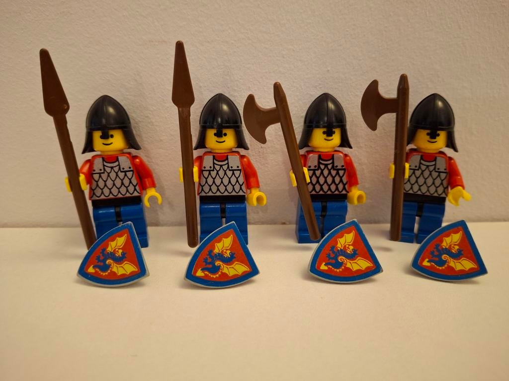 Lego 6085 Black Monarch's Castle. Jaren 80 Castle, Kinderen en Baby's, Speelgoed | Duplo en Lego, Compleet, Lego, Info@lego.com