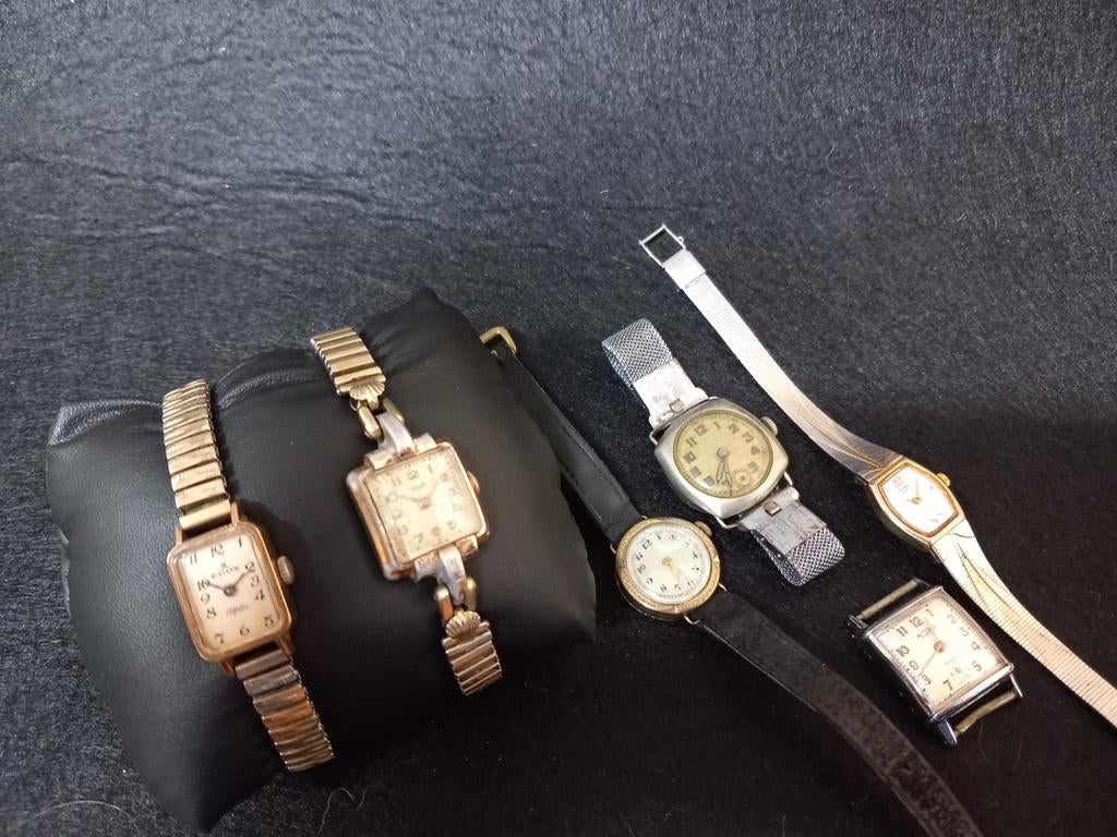 Oude dameshorloges, Ophalen of Verzenden, Leer, Overige merken