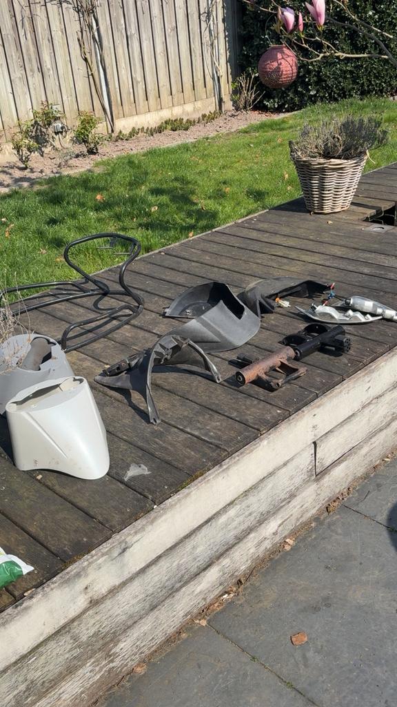 Piaggio zip onderdelen, Ophalen, Zo goed als nieuw, Hout