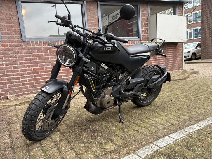 Husqvarna Svartpilen 401 2022 A2 motor, Motoren, Accessoires | Overige, Zo goed als nieuw, Ophalen of Verzenden