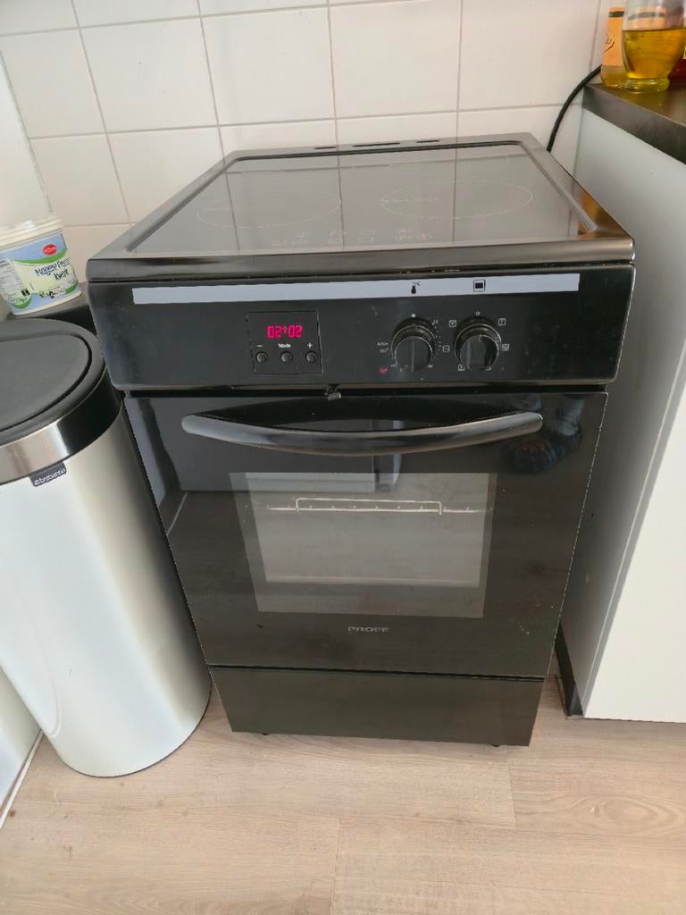 Proff Inductie Fornuis Vrijstaand 50 cm, Ophalen, Hete lucht, 4 kookzones, Zo goed als nieuw
