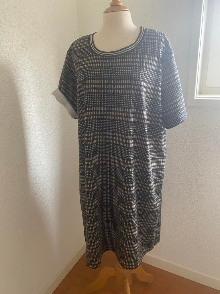 Linea Loresi jurkje zwart beige travelstof XXL, Zwart, Maat 46/48 (XL) of groter, Ophalen of Verzenden, Zo goed als nieuw