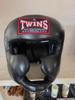 Twins hoofdbeschermer maat M, NIEUW!, Ophalen, Nieuw, Bokshandschoenen