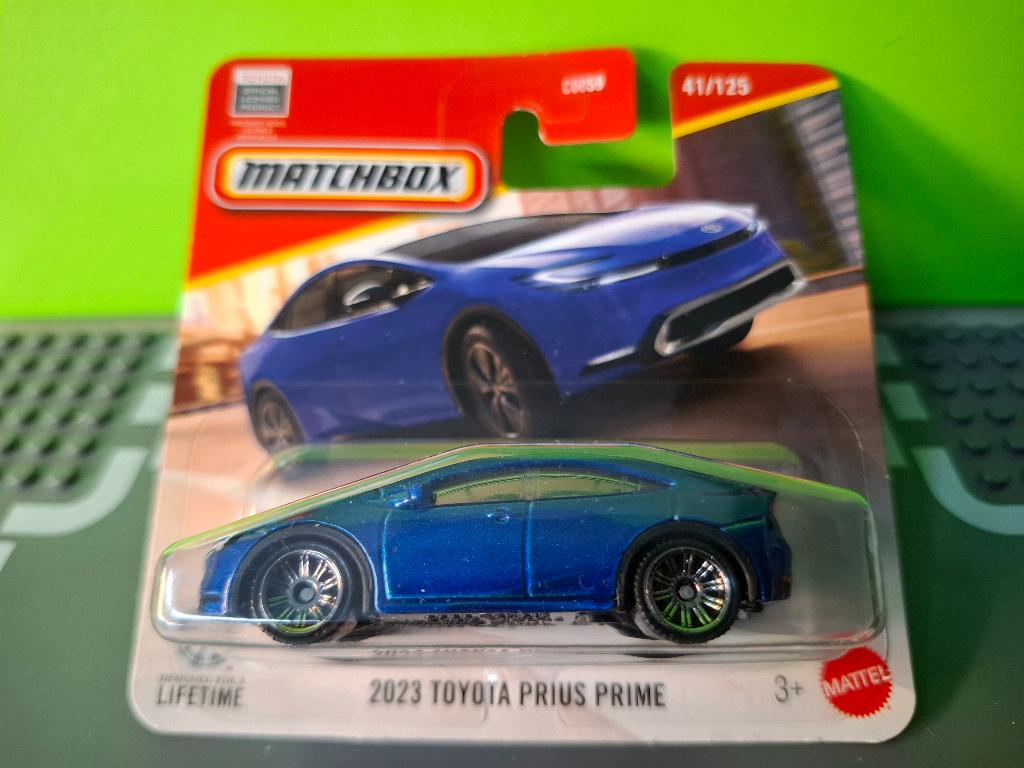 Matchbox 41 - 2023 Toyota Prius Prime [blauw] 1/60 MIB, Ophalen of Verzenden, Nieuw, Auto
