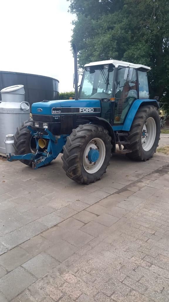 Ford 8240, Ophalen, Gebruikt, 80 tot 120 Pk, Ford