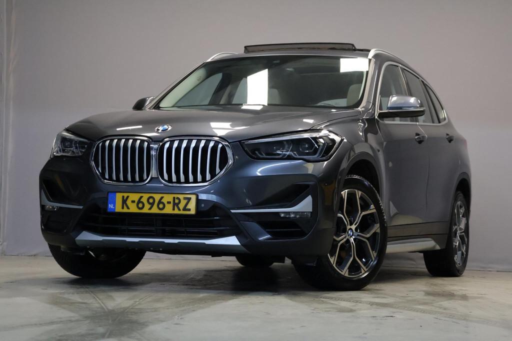 BMW X1 SDrive20i High Executive xLine |Leder|HeadUp|Pano|, Auto's, BMW, 1998 cc, 15 km/l, Beige, 4 cilinders