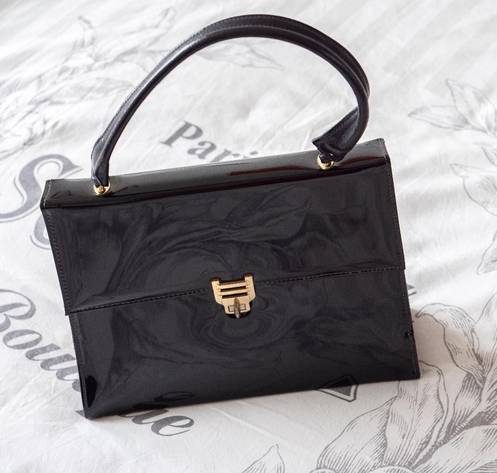 Vintage dames zwarte laktas, Sieraden, Tassen en Uiterlijk, Tassen | Damestassen, Zo goed als nieuw, Handtas, Zwart, Ophalen of Verzenden