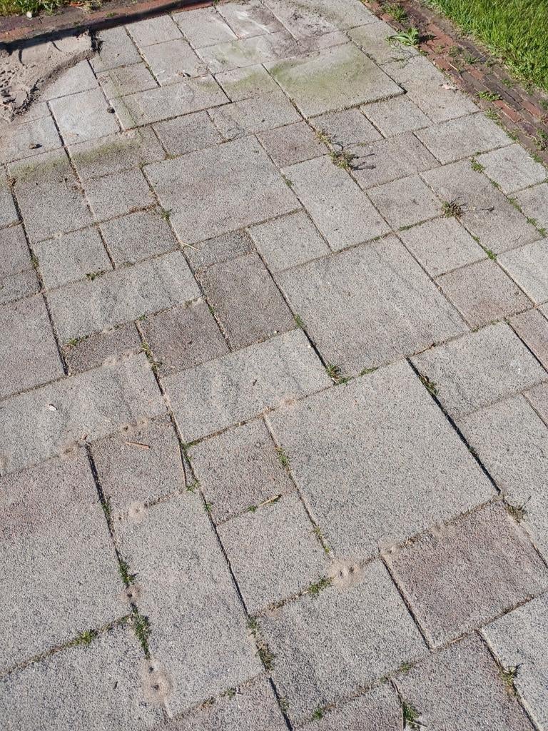 GRATIS. ca 70 m2 terras tegels. 5 cm dik, Tuin en Terras, Tegels en Klinkers, Ophalen of Verzenden, Gebruikt, Beton