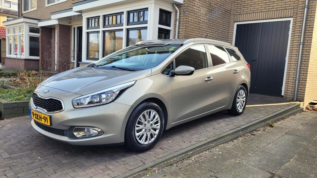 Kia (Pro) Cee d 1.6 GDI Sporty Wagon 2014 Grijs, Auto's, Kia, Particulier, (Pro) Cee d, Benzine, B, Stationwagon, Handgeschakeld