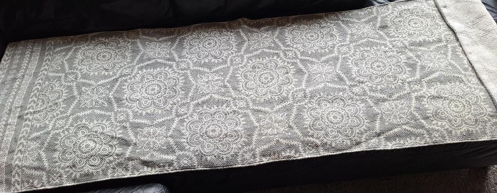 Mooie tafelloper / tafelkleed nieuw, Ophalen of Verzenden, Nieuw, Rechthoek, Binnen