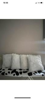 Sierkussens 8 stuks, Ophalen, Zo goed als nieuw, Wit, Vierkant