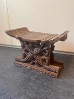 Handgesneden Afrikaanse kruk met krokodillen, Ophalen of Verzenden