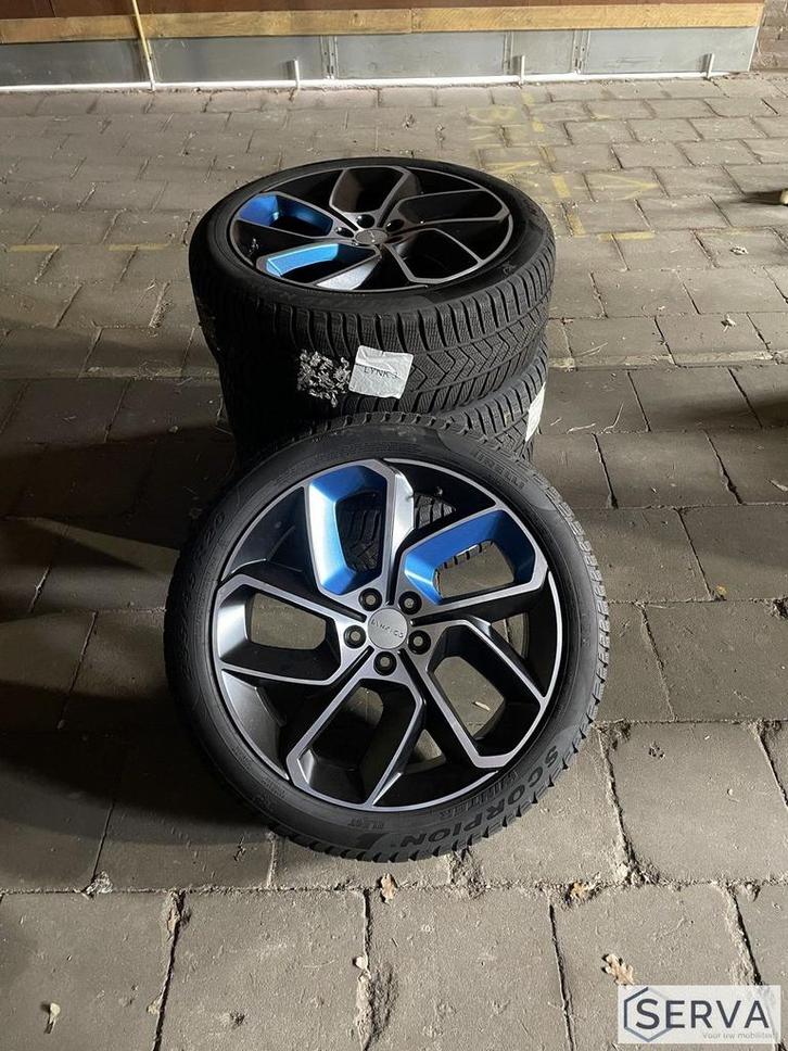 Lynk & Co – standaard 5-spaaks wielen met Pirelli Scorpion W, Auto-onderdelen, Banden en Velgen, Banden en Velgen, Winterbanden