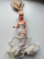 (Z) Vintage Mattel Barbie pop 1966 Indonesië met witte jurk, Verzenden, Zo goed als nieuw, Pop