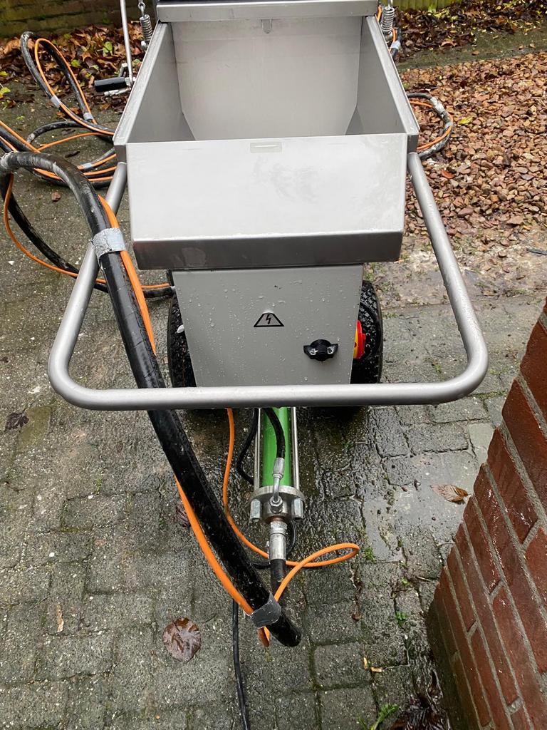 TE HUUR:Pro.GBT Machines Spuitmachine voor Mortel/Pleister, Ophalen