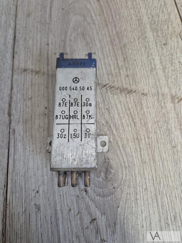 Mercedes OVP overvoltage relais W124 en W202 0005405045 €30, Gebruikt, -, Ophalen of Verzenden, -