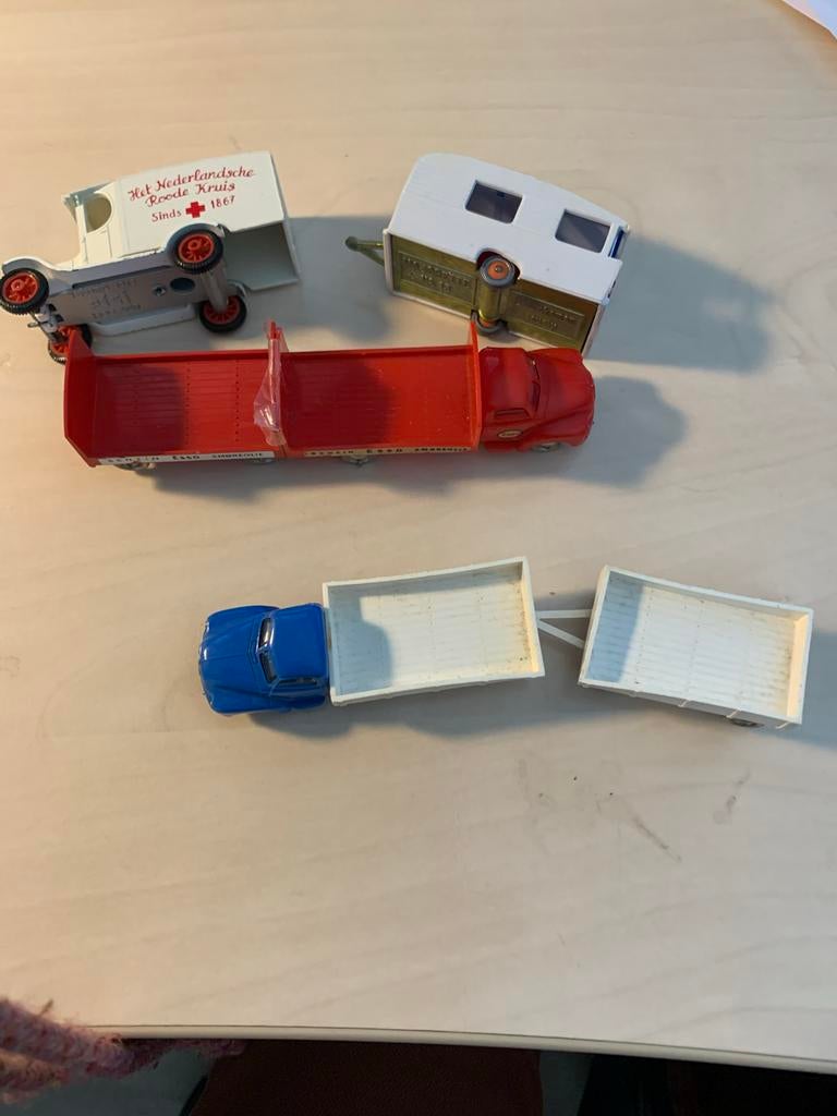 Modelauto's en caravan, Hobby en Vrije tijd, Modelbouw | Auto's en Voertuigen, Overige merken, Gebruikt, Auto, 1:32 tot 1:50