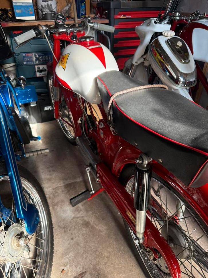 2 oldtimer brommers en vespa ciao custom , ruilen !!, Fietsen en Brommers, Brommers | Oldtimers, Overige merken, Ophalen