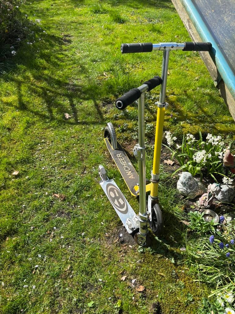 Step met grote wielen 1 met kleine wieltjes 15 euro, Fietsen en Brommers, Steps, Ophalen of Verzenden, Zo goed als nieuw, Gewone step