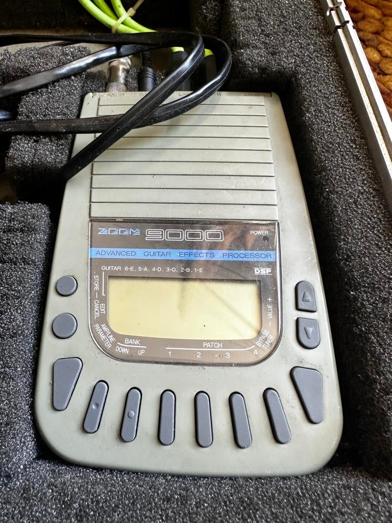 Remote foot controller / dsp zoom 9000 effects gitaar, Muziek en Instrumenten, Effecten, Ophalen, Zo goed als nieuw