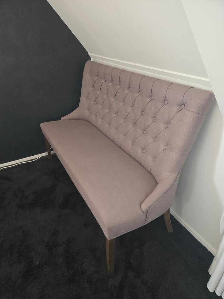 Stijlvolle tweepersoonsbank met gecapitonneerde rug, Klassiek, Elegant, Modern, 150 tot 200 cm, Tweepersoons, 75 tot 100 cm