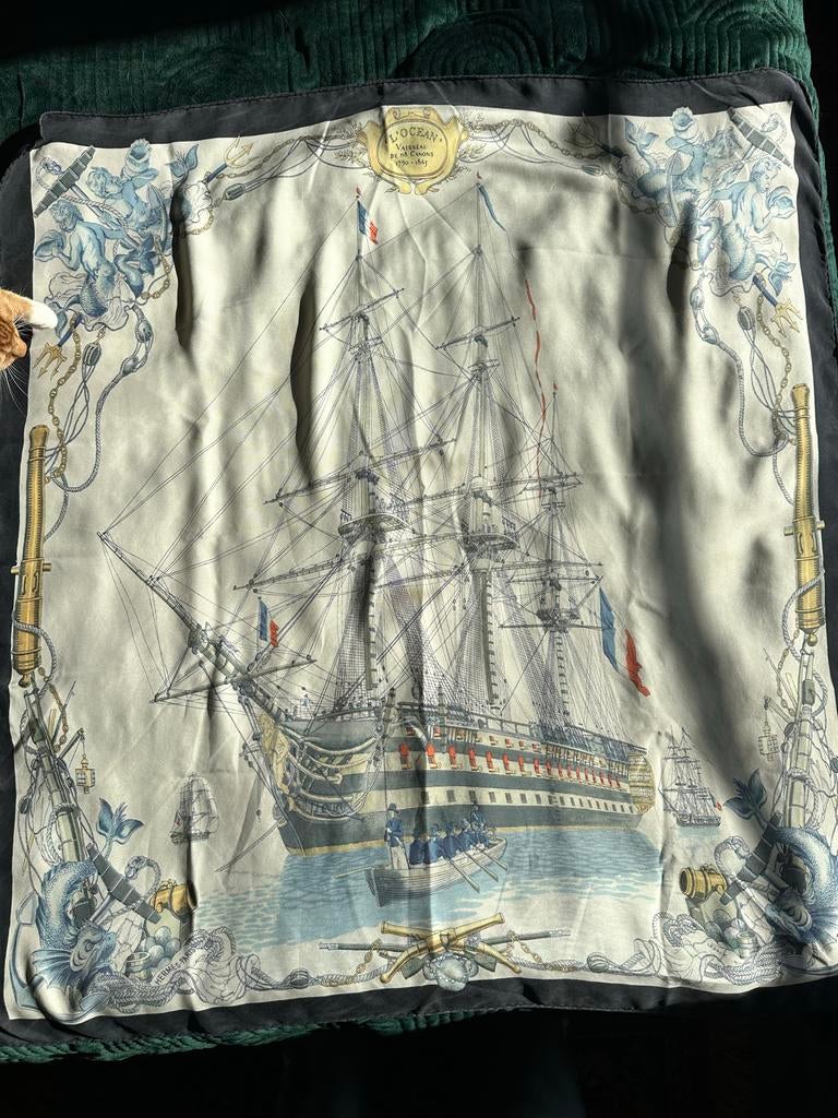 Hermès L'Océan Vaisseau 118 Canons zijden sjaal, Ophalen of Verzenden, Gedragen