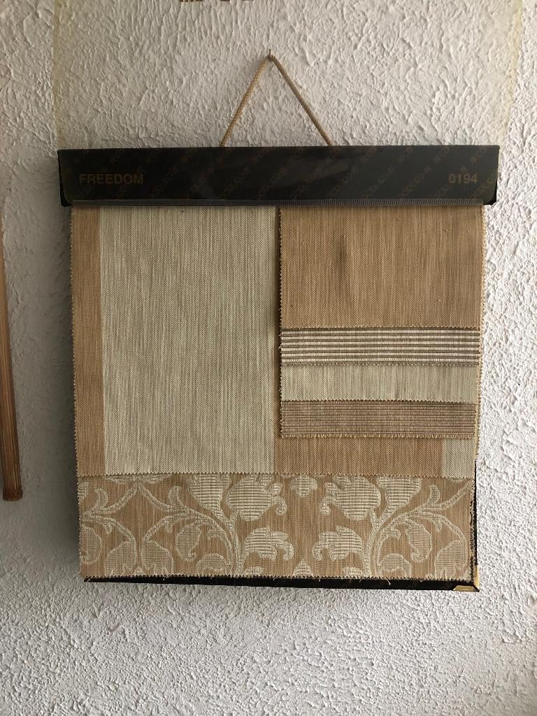 Boek met mooie meubelstof - Canapé - chic, Hobby en Vrije tijd, Stoffen en Lappen, Overige materialen, Nieuw, Ophalen of Verzenden