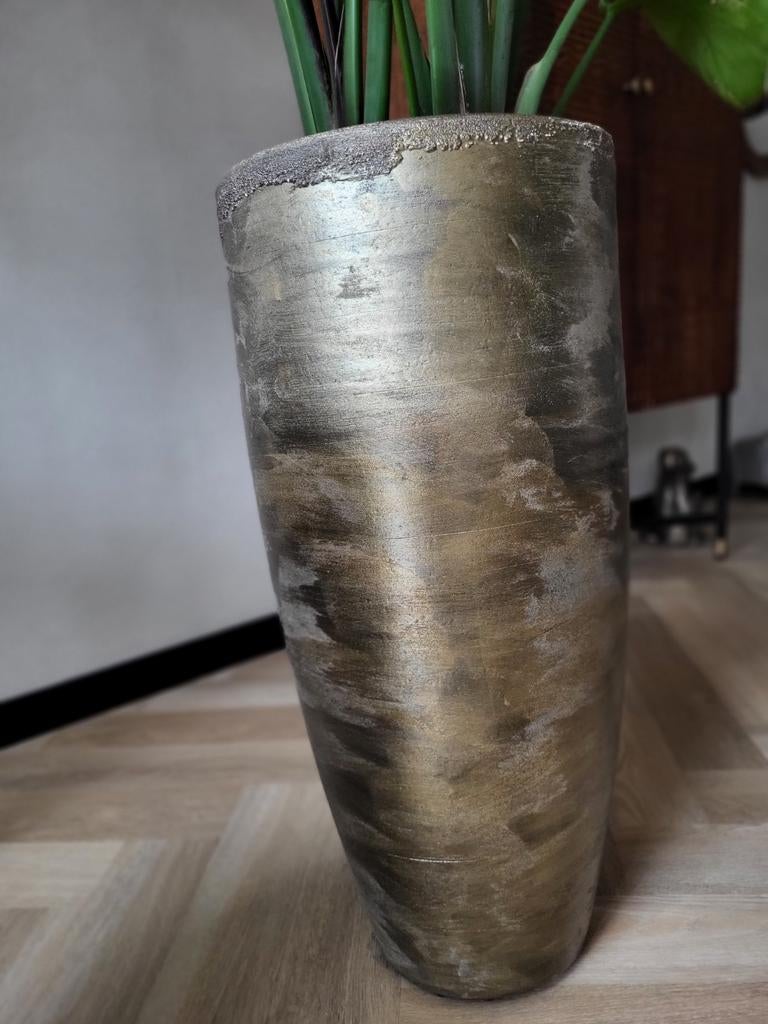 Grote bloempot goud .incl plant mogelijk, Ophalen