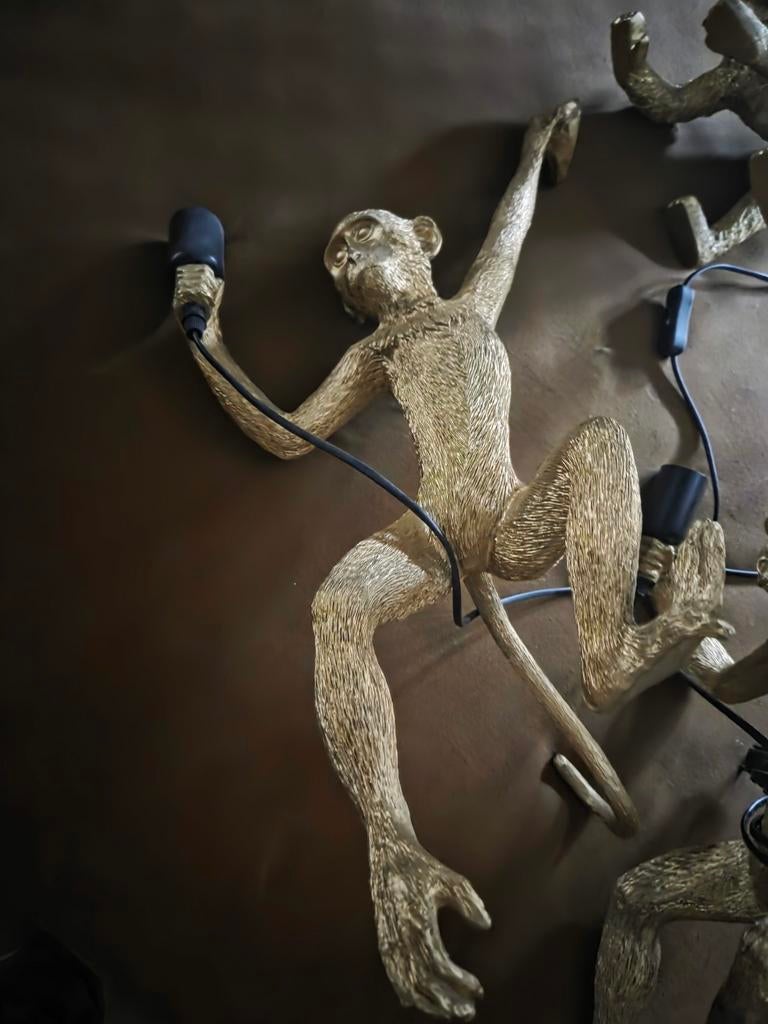 Mooie wandlamp aap en staande aap.met staart om iets aan te, Ophalen of Verzenden, Gebruikt, Kunststof