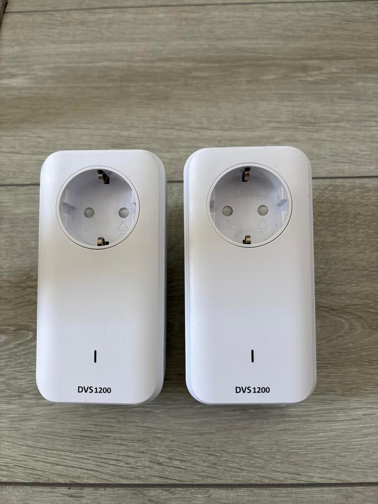 DVS 1200 Powerline Adapters (2 stuks), Computers en Software, Powerlines, Zo goed als nieuw, Ophalen of Verzenden