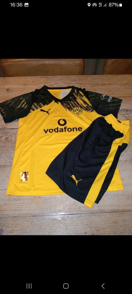 Borussia Dortmund tenue Puma maat 98-104, Maat XS of kleiner, Ophalen of Verzenden, Nieuw, Set