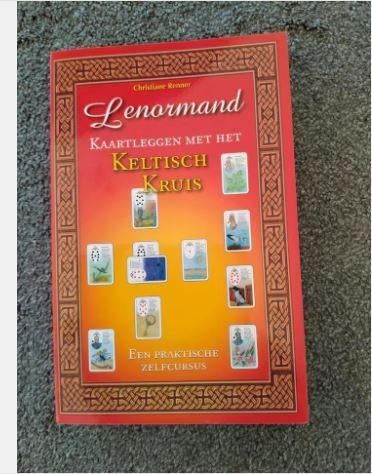 Lenormand Kaartleggen met Keltisch Kruis, Achtergrond en Informatie, Tarot of Kaarten leggen, Ophalen of Verzenden, Zo goed als nieuw