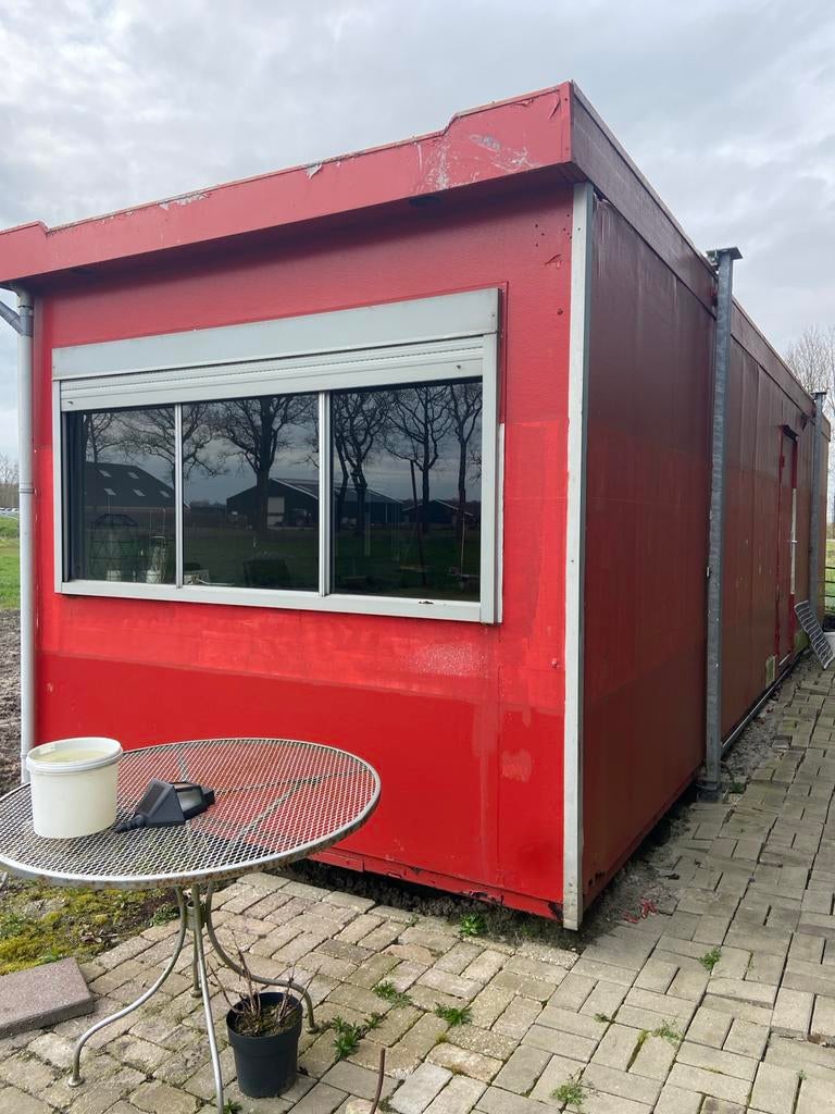 Rode keet, schaftkeet, unit, kantoorruimte