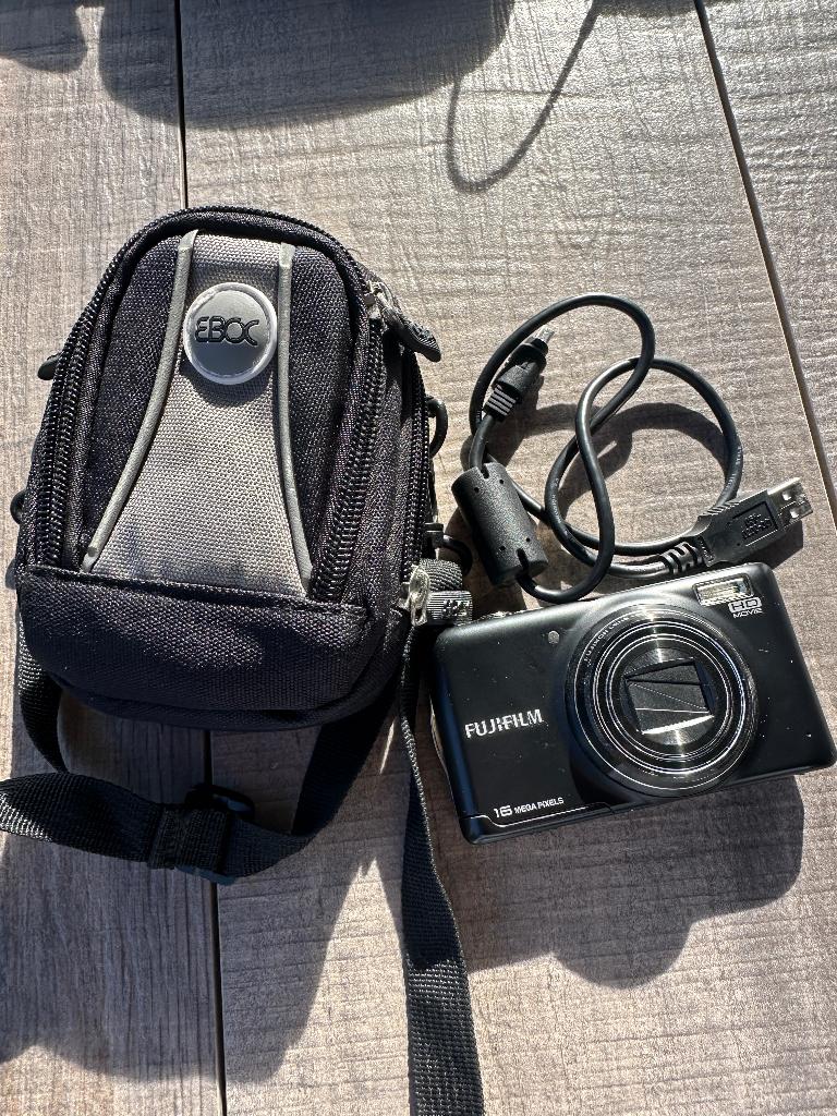 Fujifilm digitale camera, Audio, Tv en Foto, Fotocamera's Digitaal, Gebruikt, Compact, Ophalen of Verzenden, 4 t/m 7 keer