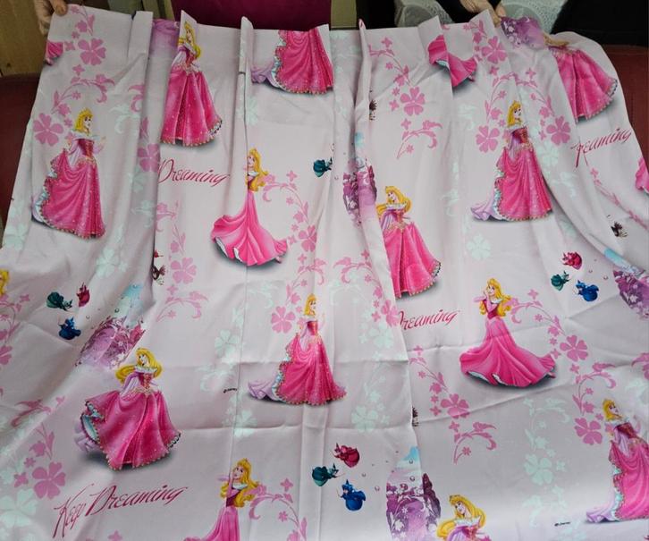 2 Disney Prinssessengordijnen van 180 cm hoog en 105 cm br, Huis en Inrichting, Stoffering | Gordijnen en Lamellen, Zo goed als nieuw