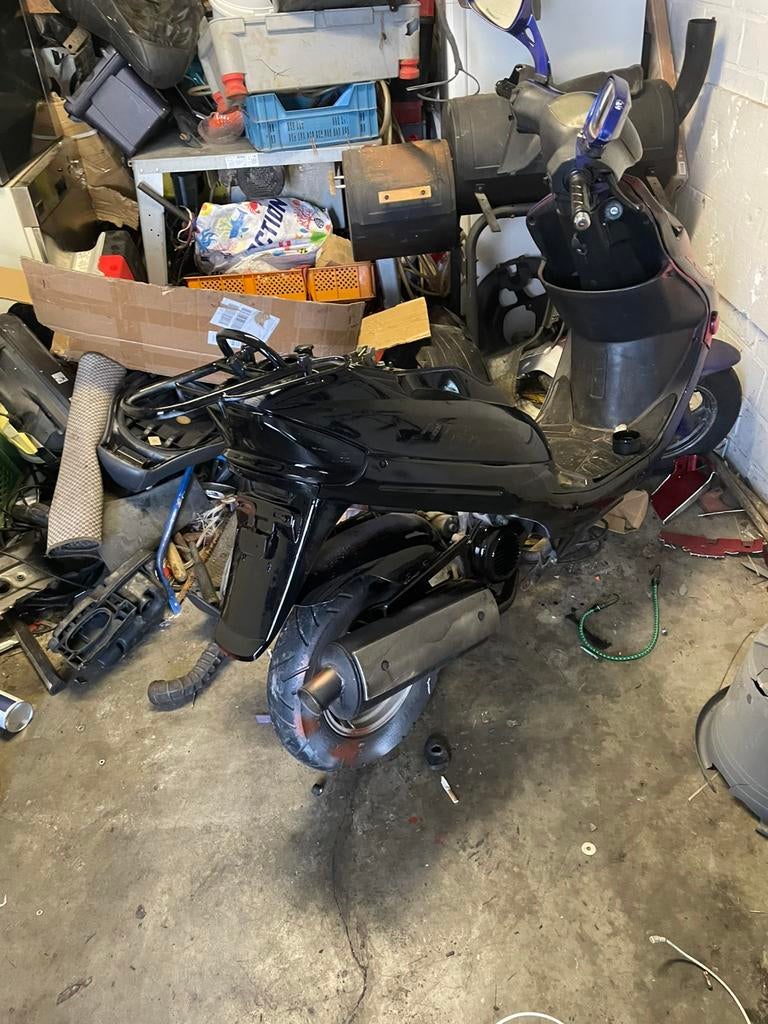 Scooter 50cc, Ophalen of Verzenden, Zo goed als nieuw, Tweetakt, Overige modellen