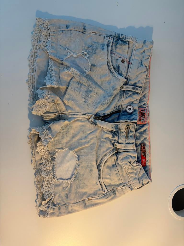 Vingino Denim Squad Shorts met Kant, Kinderen en Baby's, Kinderkleding | Maat 122, Ophalen of Verzenden, Zo goed als nieuw, Meisje