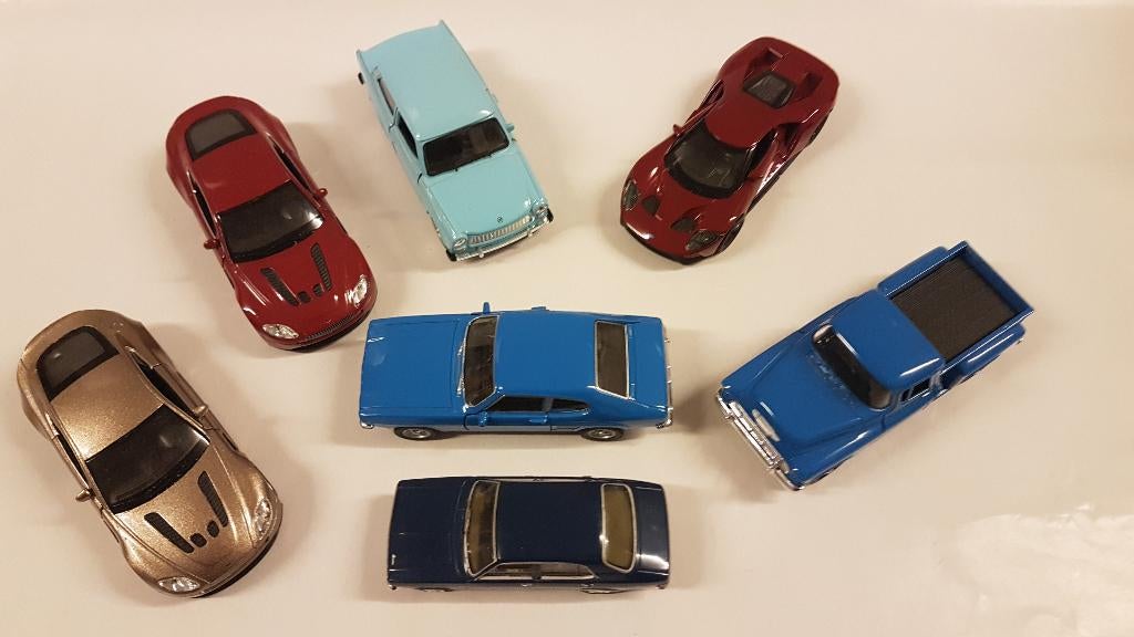 Ford Aston Martin Morris modelauto's schaal 1:43, Hobby en Vrije tijd, Modelauto's | 1:43, Nieuw, Auto, Overige merken, Ophalen of Verzenden