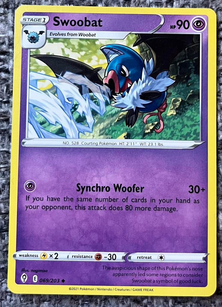 Pokémonkaart van Swoobat (528) • Evolving Skies (069/203), Verzenden, Nieuw, Losse kaart