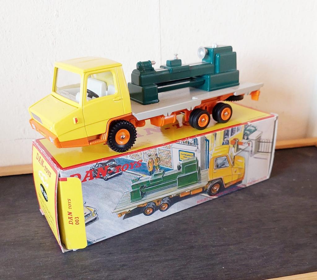 Dinky DAN Toys- Berliet Stradair plateau, Ophalen of Verzenden, Auto