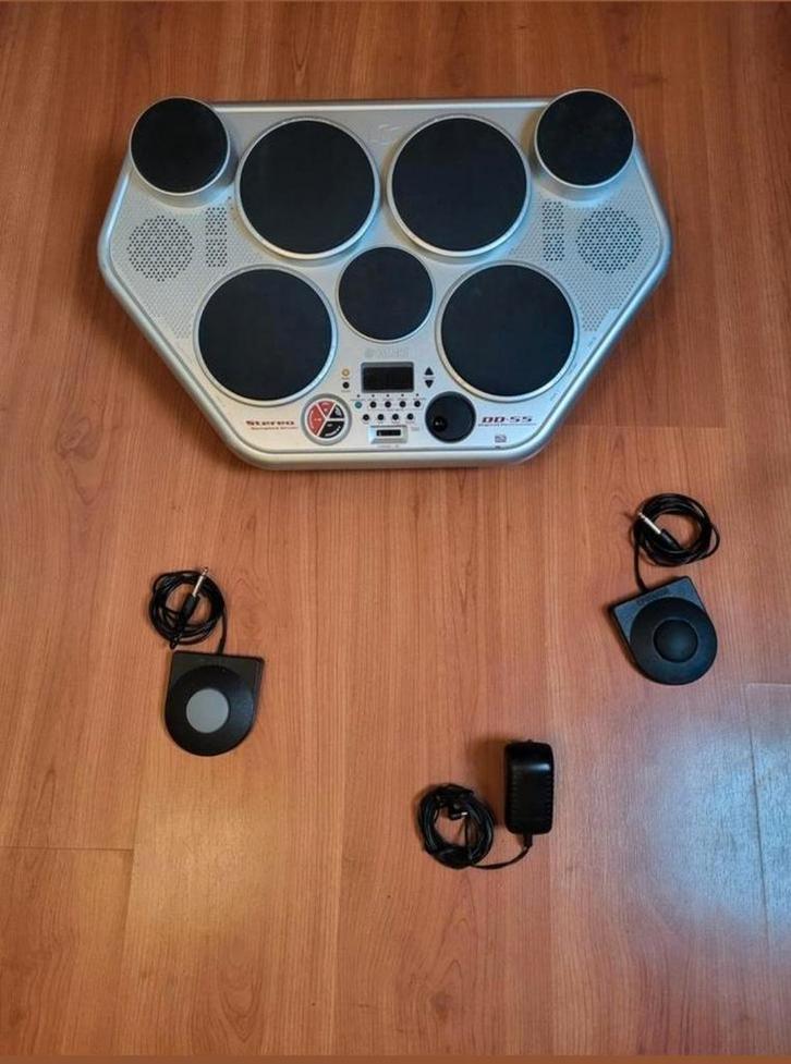 Yamaha DD-55 Elektrisch Drumstel met Pedalen, Muziek en Instrumenten, Drumstellen en Slagwerk, Gebruikt, Yamaha, Elektronisch