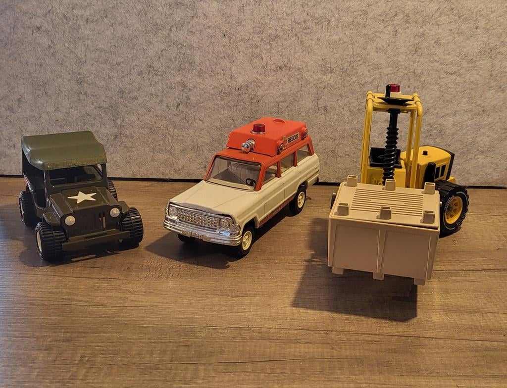 3 zeer net uitziende tonka auto's jaren 70, Antiek en Kunst, Antiek | Speelgoed, Ophalen